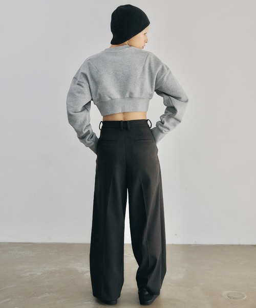 lit（リット）の「Dart Cropped Sweat（スウェット・レディース・チャコールグレー/ライトグレー/ネイビー・FREE）」の16枚目の写真