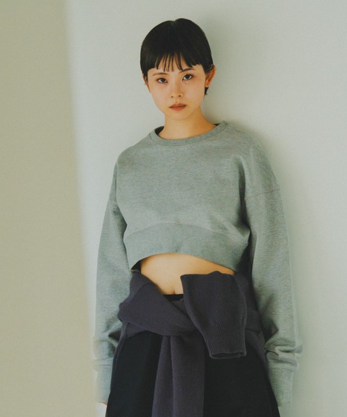 lit（リット）の「Dart Cropped Sweat（スウェット・レディース・チャコールグレー/ライトグレー/ネイビー・FREE）」の6枚目の写真