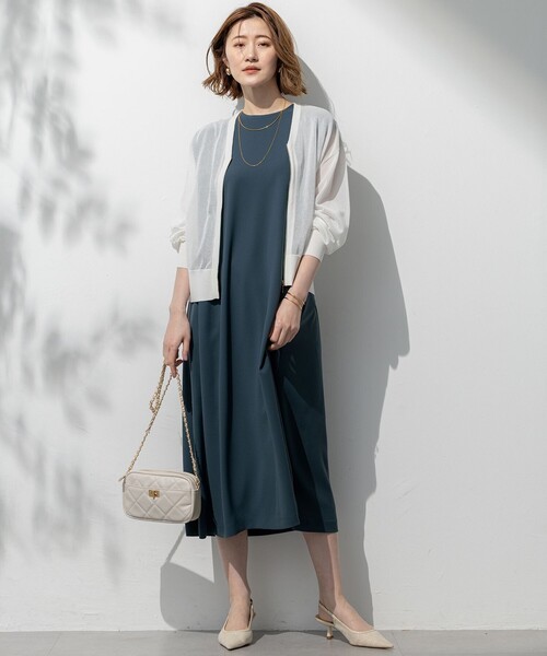 23区 L(ニジュウサンクオオキイサイズ)の「【吸水速乾/UVカット/接触冷感/洗える】ストレッチジョーゼット ワンピース(ワンピース・レディース・ネイビー系/ブラック系/ダークグリーン系・46/44)」の9枚目の写真