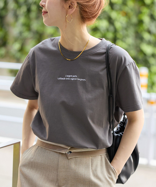 B.C STOCK(ベーセーストック)の「ウォッシャブル / ワンポイント刺繍TEE(Tシャツ/カットソー・レディース・ホワイト/スミクロ・FREE)」の1枚目の写真