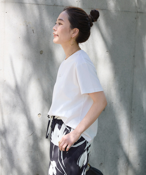 B.C STOCK(ベーセーストック)の「ウォッシャブル / ワンポイント刺繍TEE(Tシャツ/カットソー・レディース・ホワイト/スミクロ・FREE)」の17枚目の写真