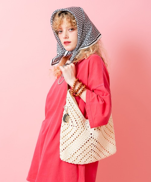 an meets zakka（アンミツザッカ）の「an meets zakka クロシェニットレトロハンドバッグ（ハンドバッグ・レディース・ホワイト/ブラウン・ONESIZE）」の2枚目の写真