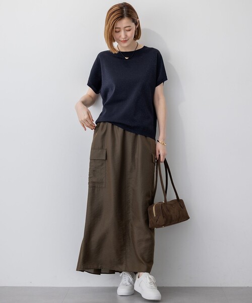 23区 S(ニジュウサンクチイサイサイズ)の「【洗える】レーヨンポリエステルストレッチ プルオーバー ラメニット(ニット/セーター・レディース・ネイビー系/ゴールド系/スカイブルー系・32)」の6枚目の写真