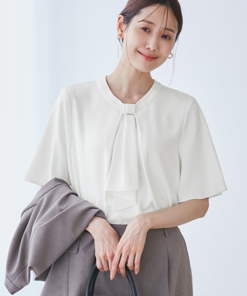 ROPE' PICNIC（ロペピクニック）の「メタルパーツフロントフリルタイブラウス/通勤対応（シャツ/ブラウス・レディース・ホワイト/ピンク/ベージュ/サックスブルー/チャコールグレー・36/38）」の13枚目の写真