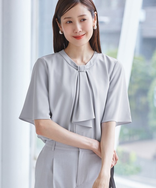 セール】メタルパーツフロントフリルタイブラウス/通勤対応（シャツ