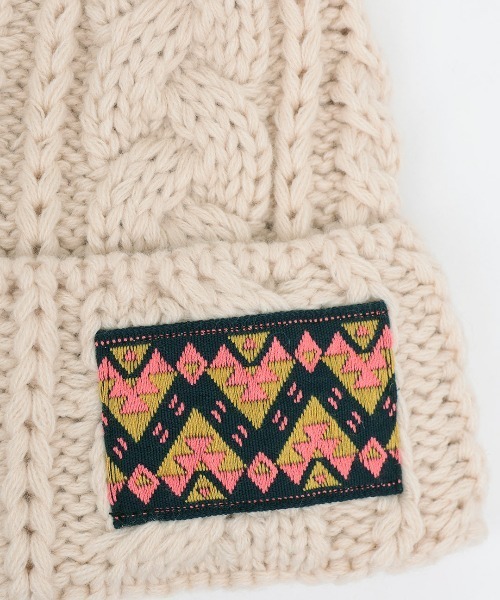 チチカカ（チチカカ）の「ケーブル編みニットキャップ（ニットキャップ/ビーニー・レディース・ブラック/アイボリー/レッド/パープル・FREE）」の16枚目の写真