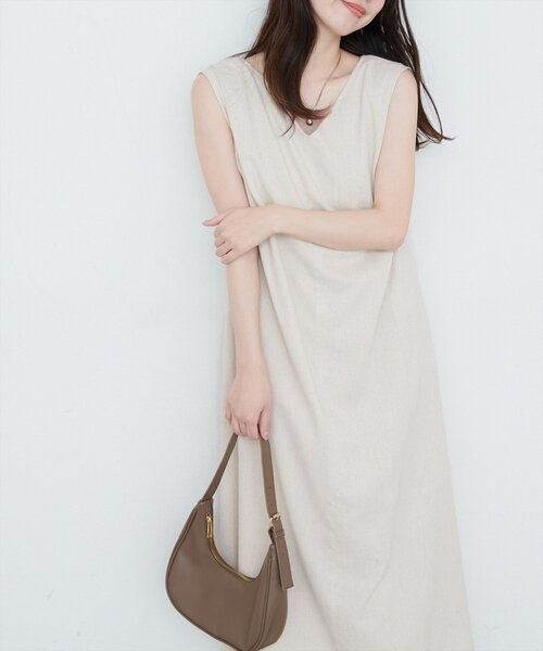 natural couture(ナチュラルクチュール)の「選べる袖丈前後2WAYベルト付きワンピース(ワンピース・レディース・ブラック/ライトベージュ/ブルー/ブラウン/レッド・フリ-/FREE)」の16枚目の写真