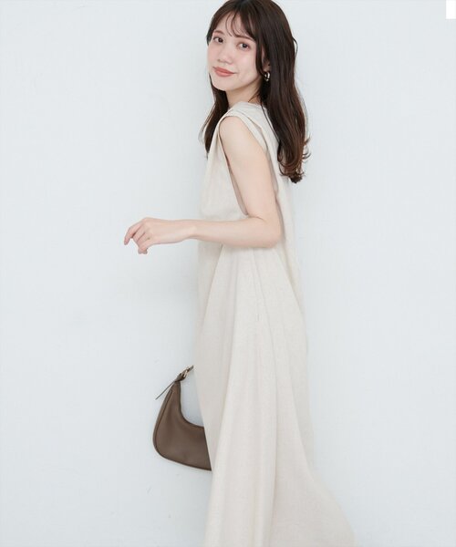 natural couture(ナチュラルクチュール)の「選べる袖丈前後2WAYベルト付きワンピース(ワンピース・レディース・ブラック/ライトベージュ/ブルー/ブラウン/レッド・フリ-/FREE)」の17枚目の写真