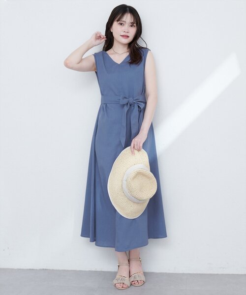 natural couture(ナチュラルクチュール)の「選べる袖丈前後2WAYベルト付きワンピース(ワンピース・レディース・ブラック/ライトベージュ/ブルー/ブラウン/レッド・フリ-/FREE)」の6枚目の写真