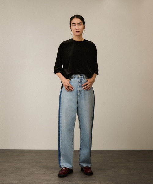 SALON adam et rope'（サロン アダム エ ロペ）の「トリアセベロアボックスTシャツ［セットアップ対応］（Tシャツ/カットソー・レディース・ベージュ/ブラック・FREE）」の3枚目の写真