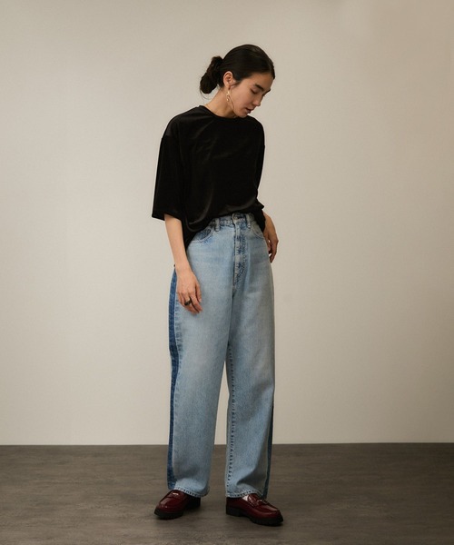 SALON adam et rope'（サロン アダム エ ロペ）の「トリアセベロアボックスTシャツ［セットアップ対応］（Tシャツ/カットソー・レディース・ベージュ/ブラック・FREE）」の5枚目の写真