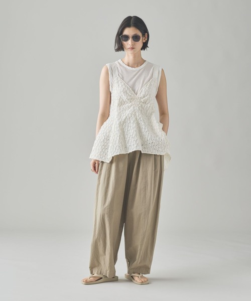 Curensology（カレンソロジー）の「Curensology(カレンソロジー)/ジャガードバルーンキャミブラウス（シャツ/ブラウス・レディース・ホワイト/ブラック・FREE）」の5枚目の写真