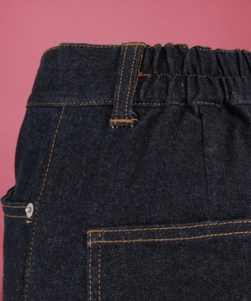 unrelaxing（アンリラクシング）の「裾スリットフレアデニムパンツ（デニムパンツ・レディース・ネイビー・マルチサイズ）」の5枚目の写真
