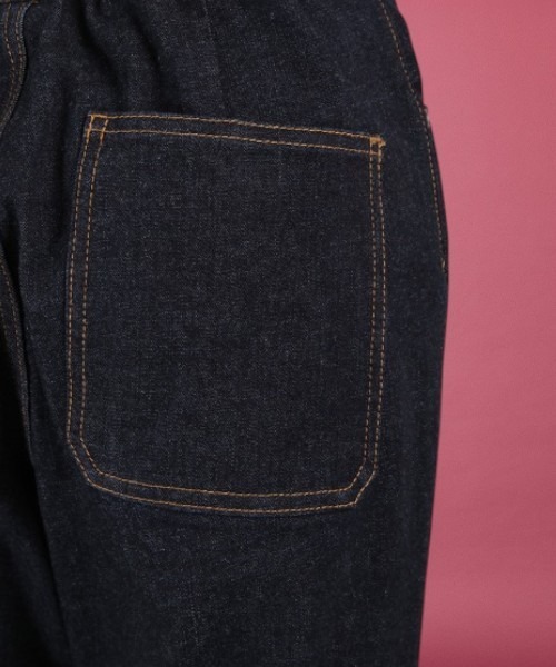 unrelaxing（アンリラクシング）の「裾スリットフレアデニムパンツ（デニムパンツ・レディース・ネイビー・マルチサイズ）」の6枚目の写真