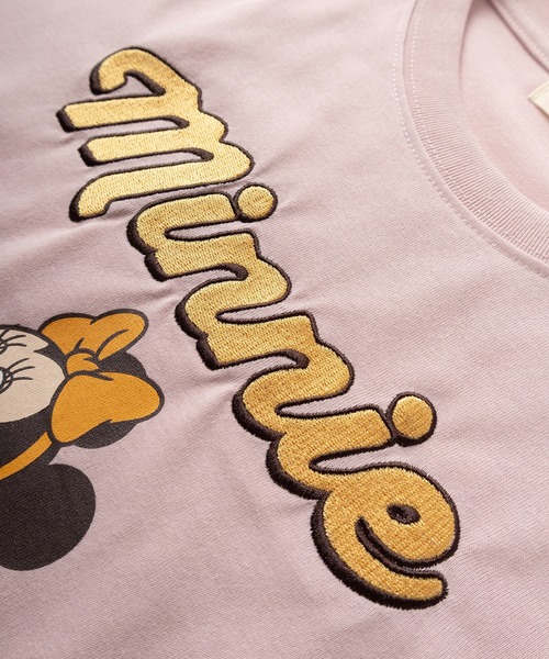 Disney(ディズニー)の「【71】【Disney/ディズニー】キャラクターデザイン ワッペンロゴ/フェイスワンポイント刺繍/フロントプリント クルーネックTシャツ/半袖Tシャツ/コンパクトTシャツ(Tシャツ/カットソー・レディース・ライトグレー/アッシュグレー/ピンク/エメラルド/レッド/グリーン系/パープル/オフホワイト/クリーム/ライトイエロー/ライトブルー/サックスブルー・M/L)」の19枚目の写真
