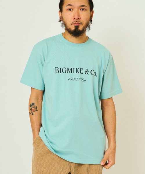 BIG MIKE(ビッグマイク)の「BIG MIKE ビッグマイク ラグジュアリー ロゴ プリント 半袖Tシャツ // 102528601(Tシャツ/カットソー・メンズ・スカイブルー/ブラック・MEDIUM/LARGE/X-LARGE)」の1枚目の写真