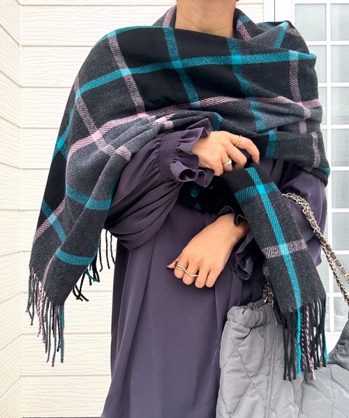 Q(キュー)の「ブロックチェックストール(ストール/ショール・レディース・ブラウン系その他/ブラック系その他・ONE SIZE)」の10枚目の写真