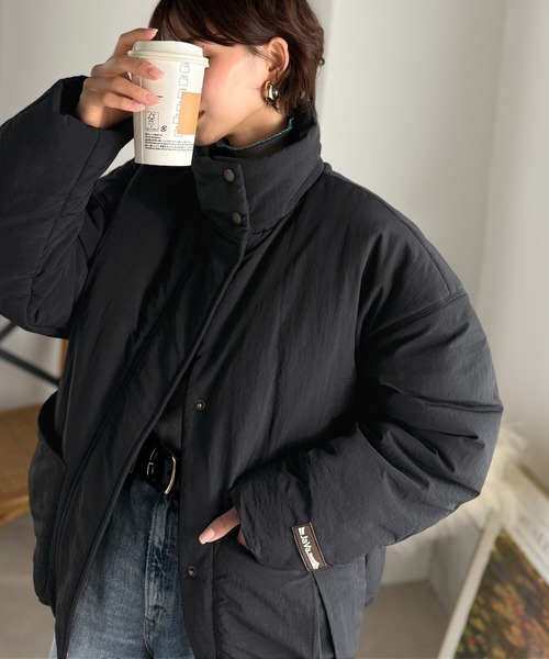 Java（ジャバ）の「《JaVaジャバコラボ》 ヘビロテ確定♪ゆったり暖か一軍アウター！スタンドカラービックポケットナイロンブルゾン（ブルゾン・レディース・ブラック/ベージュ・X-LARGE/SMALL/MEDIUM/LARGE）」の12枚目の写真