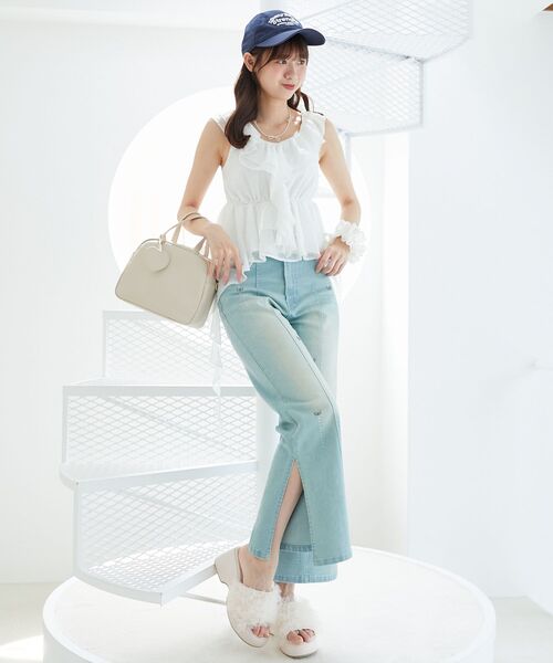 MAJESTIC LEGON（マジェスティックレゴン）の「フリルビスチェ（キャミソール・レディース・ブルー系その他5/アイボリー/ブラック・MEDIUM）」の4枚目の写真