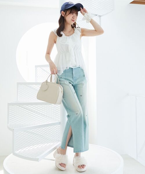 MAJESTIC LEGON（マジェスティックレゴン）の「フリルビスチェ（キャミソール・レディース・ブルー系その他5/アイボリー/ブラック・MEDIUM）」の5枚目の写真