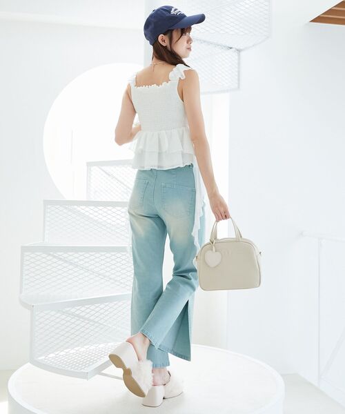 MAJESTIC LEGON（マジェスティックレゴン）の「フリルビスチェ（キャミソール・レディース・ブルー系その他5/アイボリー/ブラック・MEDIUM）」の7枚目の写真