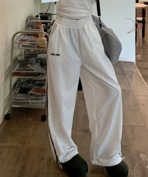 SallyLunn（サリーラン）の「サイドストライプイージーパンツ（その他パンツ・レディース・ホワイト/ネイビー/ブラック/イエロー・LARGE/MEDIUM）」の10枚目の写真