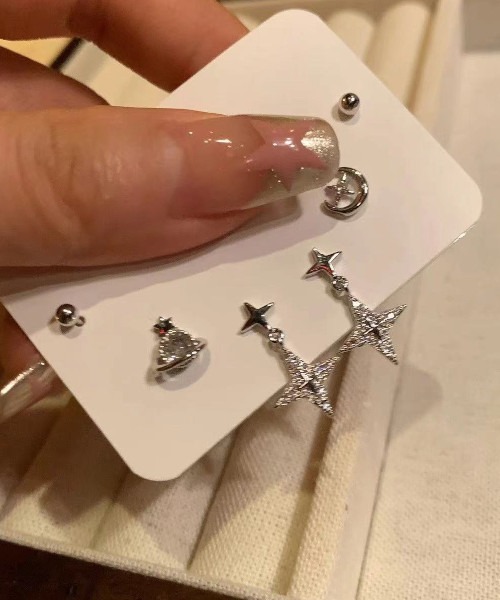 MASHIRO(マシロ)の「【MASHIRO】スターダストドロップY2Kモチーフピアス6点セット(MA)(ピアス(両耳用)・レディース・シルバー・FREE)」の1枚目の写真