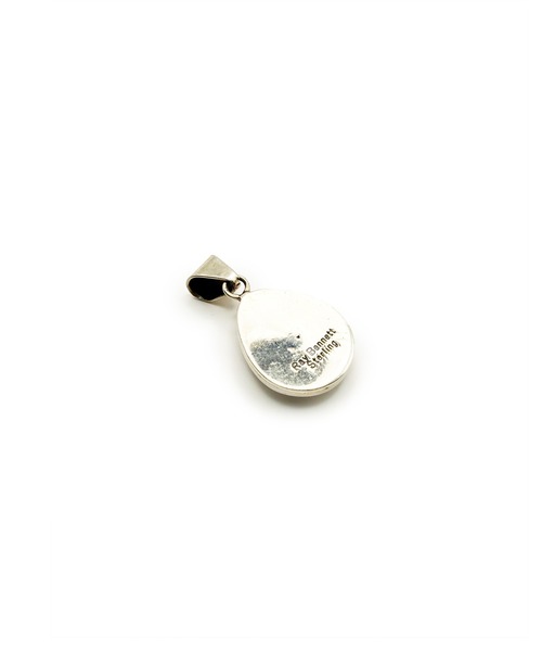 Indian Jewelry（インディアンジュエリー）の「THEATER シアター ティアシェイプネイティブデザインジルコニアダントトップ Made in USA（チャーム・レディース・シルバー・FREE）」の5枚目の写真