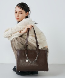 MURUA（ムルーア）の「MURUA(ムルーア)トートバッグ A4対応 MR-B1366 フレームメタル（トートバッグ・レディース）」