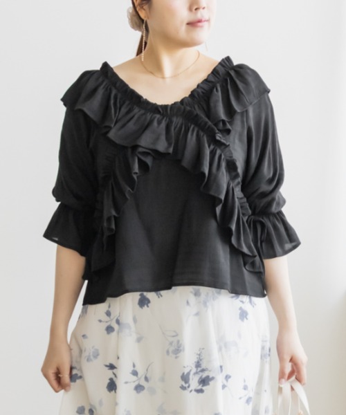 CLETTE(クレット)の「クロスフリル2WAYブラウス(シャツ/ブラウス・レディース・ブラック/イエロー/ホワイト・4L/3L/LL)」の2枚目の写真