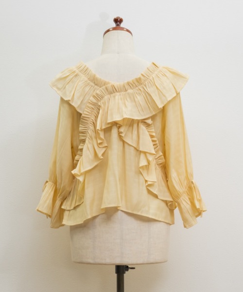 CLETTE(クレット)の「クロスフリル2WAYブラウス(シャツ/ブラウス・レディース・ブラック/イエロー/ホワイト・4L/3L/LL)」の21枚目の写真