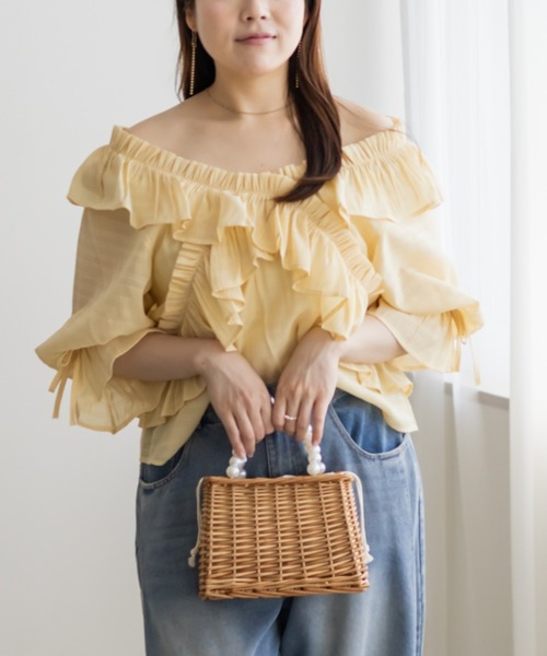 CLETTE(クレット)の「クロスフリル2WAYブラウス(シャツ/ブラウス・レディース・ブラック/イエロー/ホワイト・4L/3L/LL)」の14枚目の写真