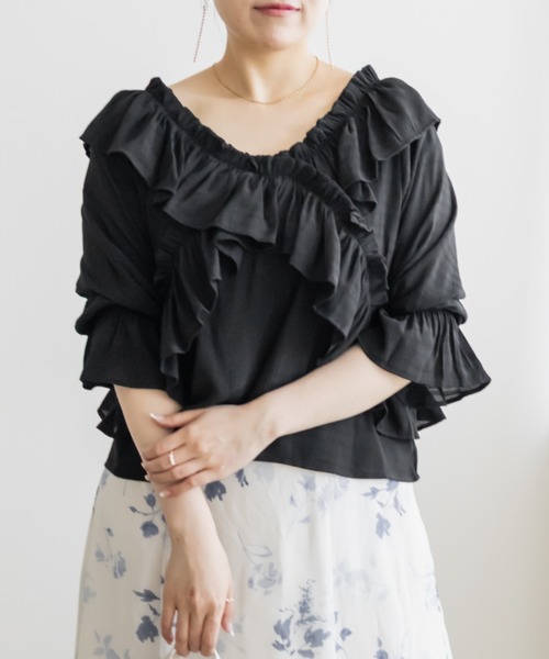 CLETTE(クレット)の「クロスフリル2WAYブラウス(シャツ/ブラウス・レディース・ブラック/イエロー/ホワイト・4L/3L/LL)」の10枚目の写真