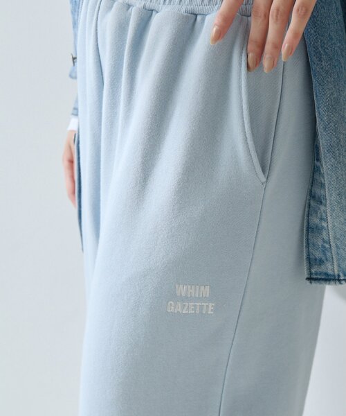 Whim Gazette（ウィムガゼット）の「ロゴ裏毛ワイドパンツ（スウェットパンツ・レディース・ベージュ/ブルー系その他/グレー・FREE）」の9枚目の写真