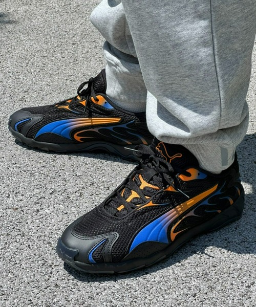 PUMA(プーマ)の「【PUMA】INHALE(スニーカー・メンズ・ブラック・28/27/26)」の1枚目の写真