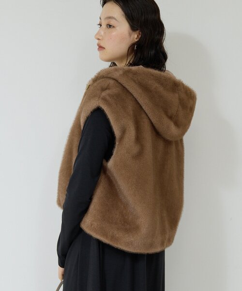 GALLARDAGALANTE（ガリャルダガランテ）の「【プラスワンで着映え！】フーディーファーベスト（ベスト・レディース・ブラウン/オフホワイト・FREE）」の13枚目の写真