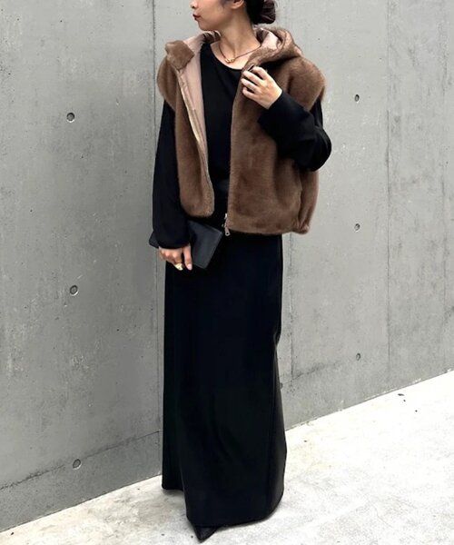 セール】【プラスワンで着映え！】フーディーファーベスト（ベスト