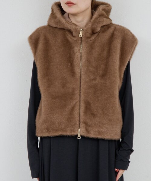 セール】【プラスワンで着映え！】フーディーファーベスト（ベスト