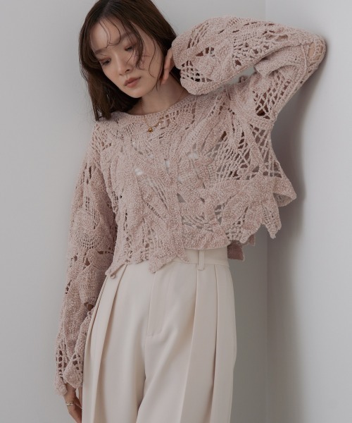 Bab(バブ)の「モールヤーンクロシェショートトップス(Tシャツ/カットソー・レディース・アイボリー/チャコールグレー/ブラウン/ピンク・FREE)」の4枚目の写真