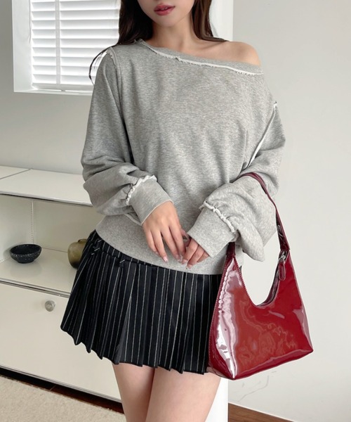 TREOVER(トレオーバー)の「【ワンショルでも着れて抜け感UP】アウトシームオフショルスウェットプルオーバー(Tシャツ/カットソー・レディース・チャコール/杢グレー/アイボリー・FREE)」の17枚目の写真