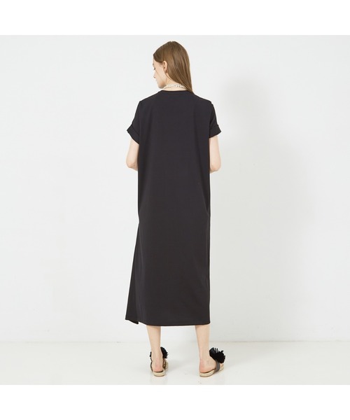 DESIGNWORKS(デザインワークス)の「サイドスリット半袖ワンピース(ワンピース・レディース・チャコールグレー/サーモンピンク・38)」の10枚目の写真