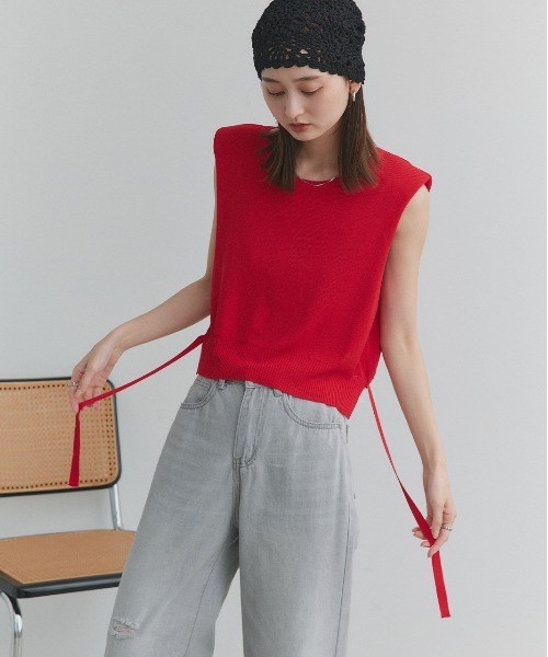ad thie(アドティエ)の「ショート丈 リボン ノースリーブニット(ニット/セーター・レディース・ダークブラウン/オフホワイト/アイボリー/ブラック/ベージュ/レッド・FREE)」の12枚目の写真