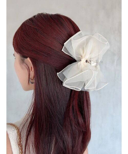 RESEXXY（リゼクシー）の「ボリュームシアーバンスクリップ（バレッタ/ヘアクリップ・レディース・アイボリー/ブラック・FREE）」の3枚目の写真