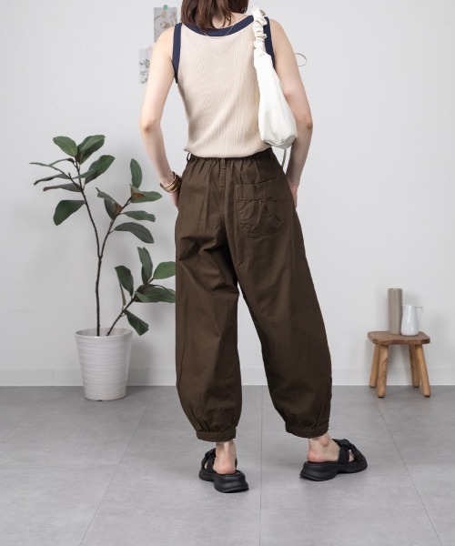 RCD（アールシーディー）の「タック入りアラジンパンツ（その他パンツ・レディース・カーキ/ブラック/ベージュ・LL/L/M）」の22枚目の写真