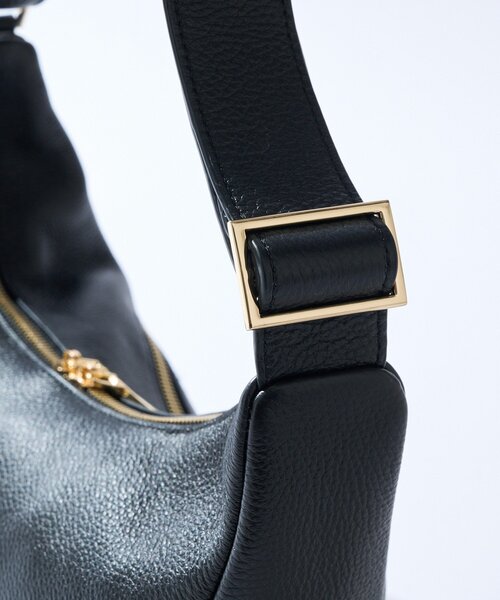 RIVE DROITE（リヴドロワ）の「【軽量◎】カーブレザーショルダー