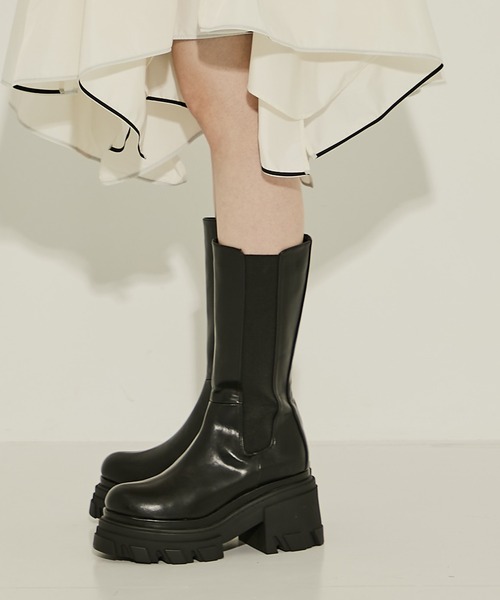 STUDIOUS(ステュディオス)の「【STUDIOUS/ステュディオス】Side Goa Middle Boots/サイドゴアミドルブーツ/厚底ブーツ/ロングブーツ/厚底/歩きやすい(ブーツ・レディース・ブラック・1/2)」の16枚目の写真