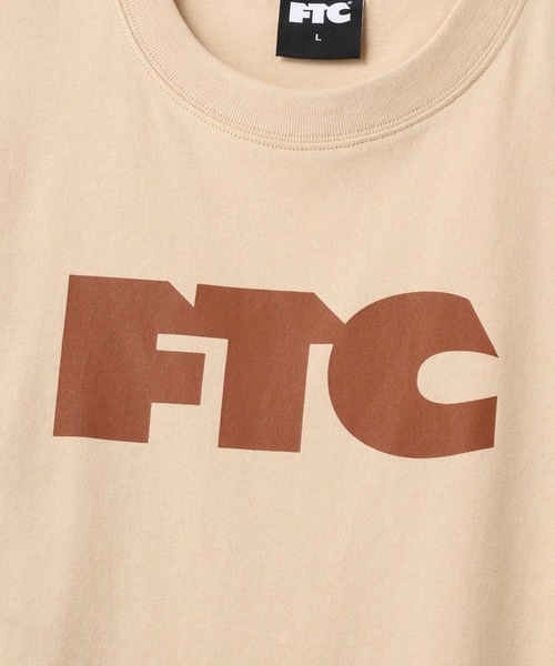 FTC（エフティーシー）の「FTC OG LOGO TEE（Tシャツ/カットソー・メンズ・ホワイト/ブラック/ベージュ系その他・LARGE/X-LARGE/MEDIUM/SMALL）」の6枚目の写真