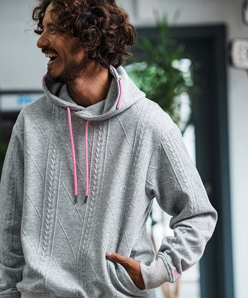 定価13万✨未使用 フォクシー ケーブルパーカー ロゴ 23年完売品 ブラック 定価13万✨未使用 フォクシー ケーブルパーカー ロゴ 23年完売品 ブラック