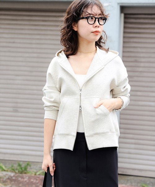 B:MING by BEAMS(ビーミングバイビームス)の「ダンボール パーカー(パーカー・レディース・ホワイト系その他5/ブラック・ONE SIZE)」の20枚目の写真