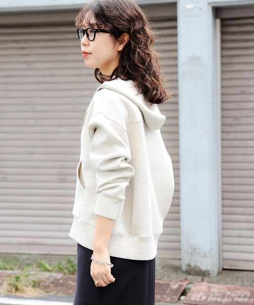 B:MING by BEAMS(ビーミングバイビームス)の「ダンボール パーカー(パーカー・レディース・ホワイト系その他5/ブラック・ONE SIZE)」の21枚目の写真